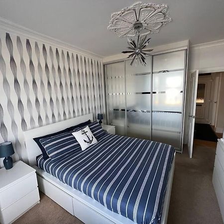 Fantastic 3 Bedroom Holiday Home Millport Exterior photo